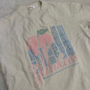MADHAPPY YANKEE TSHIRT
